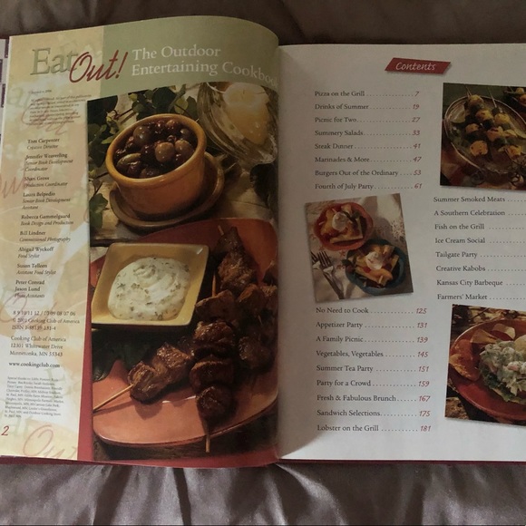 Cooking Club of America Eat Out! The Outdoor Entertaining Cookbook - Picture 2 of 3
